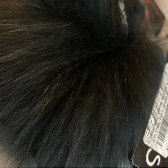 MITCHIE Scarf with Fox Fur Pom 🔥🔥 - Picture 5 of 7